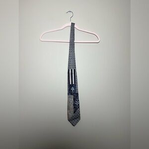 Vintage Status Quo Silk Tie